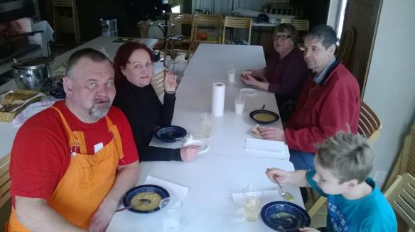 Epäviralliset talkoot pidettiin Kallioniemessä la 15.3.2014